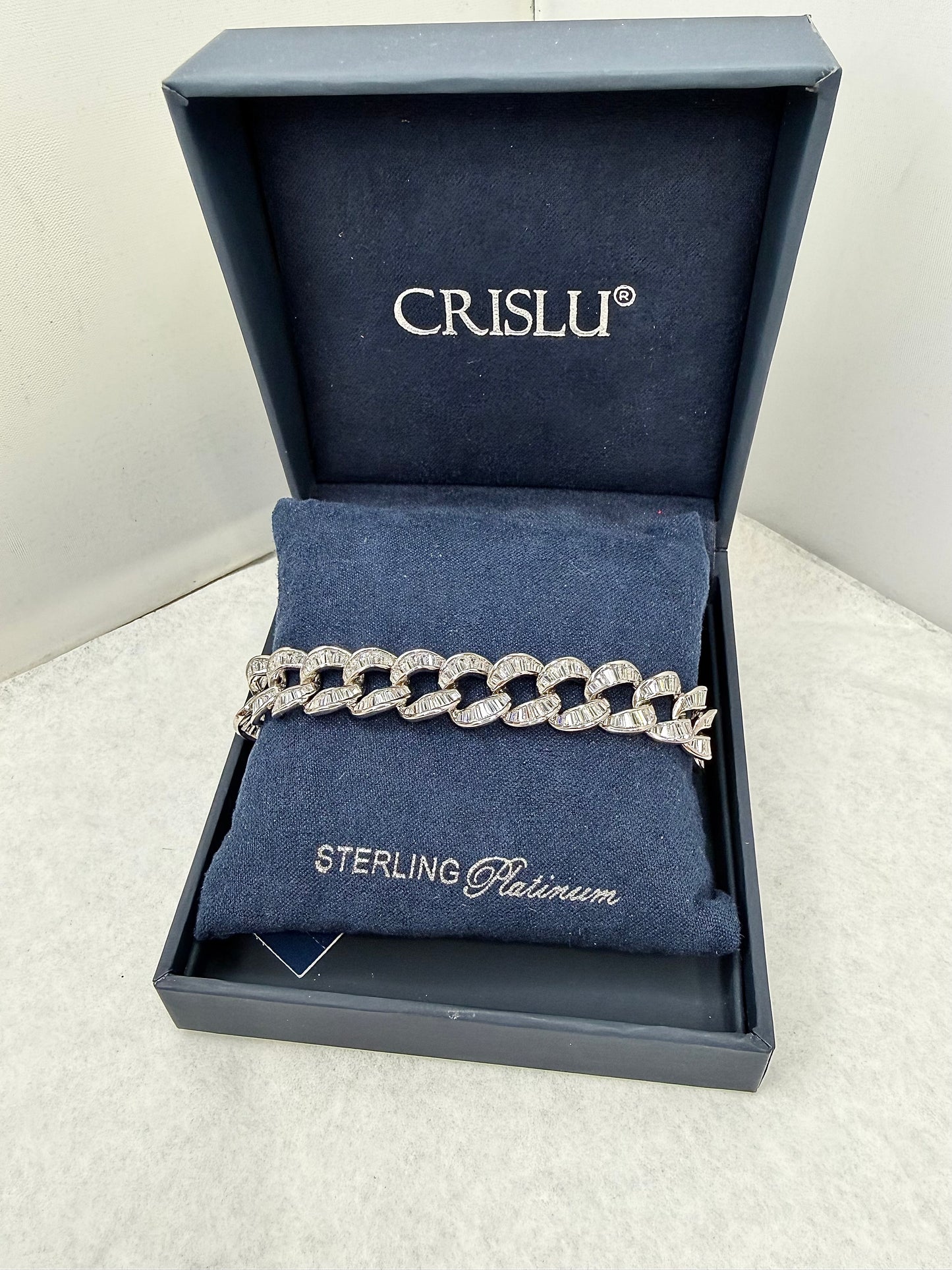 Crislu Sterling platinum Link bracelet