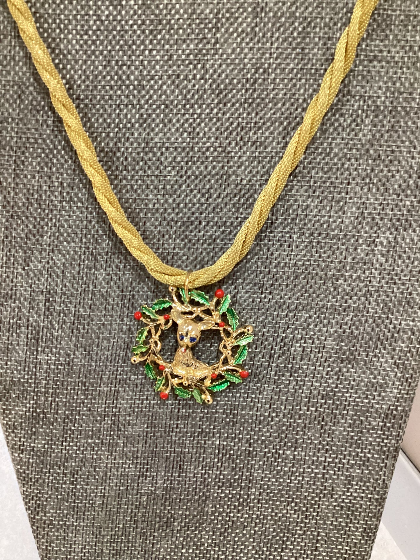 MADE- Wreath & Deer Necklace