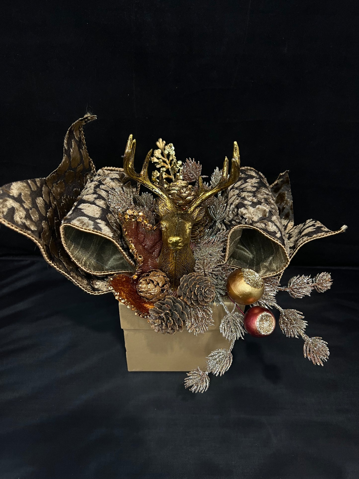 Nobel Fir Lux Candle & Reindeer Gift Box