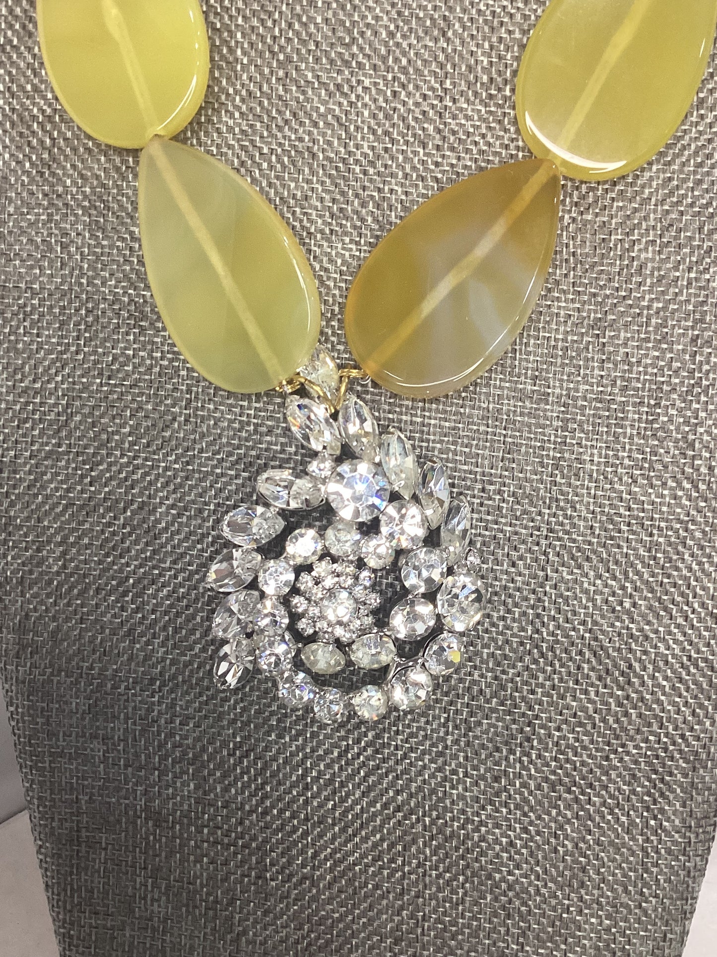 Made yellow jade necklace