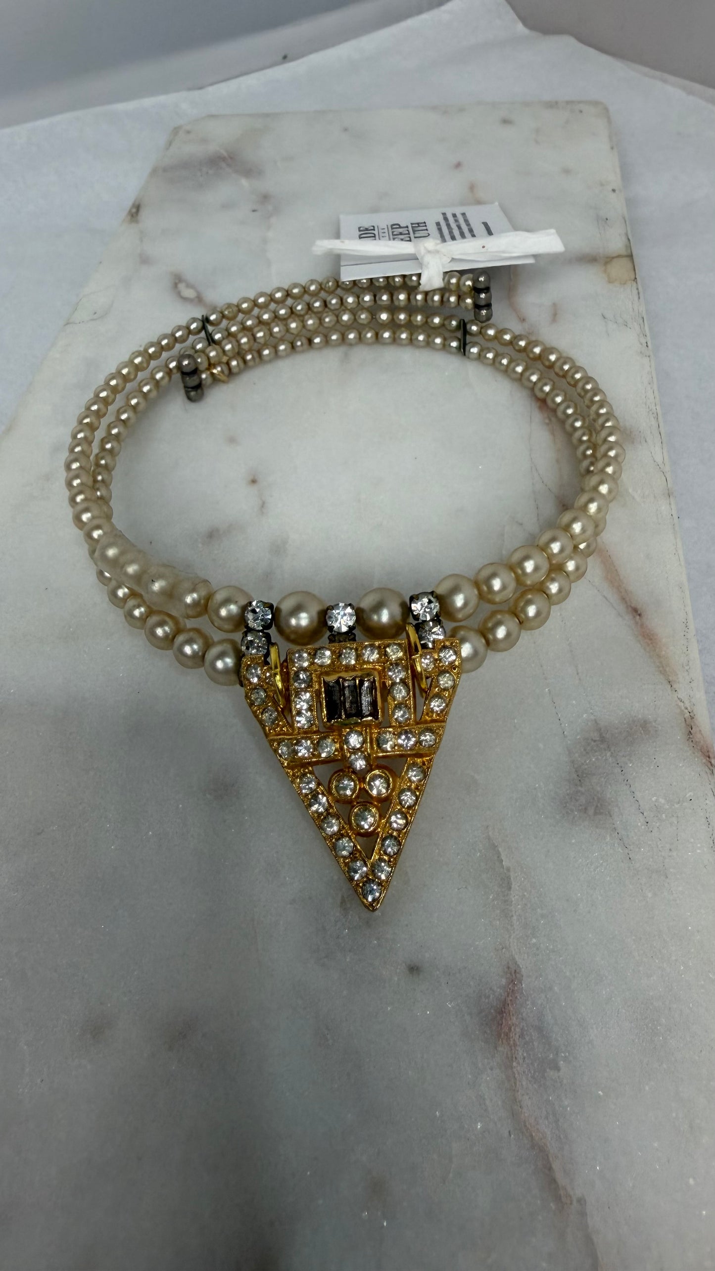 Made dress clip chocker