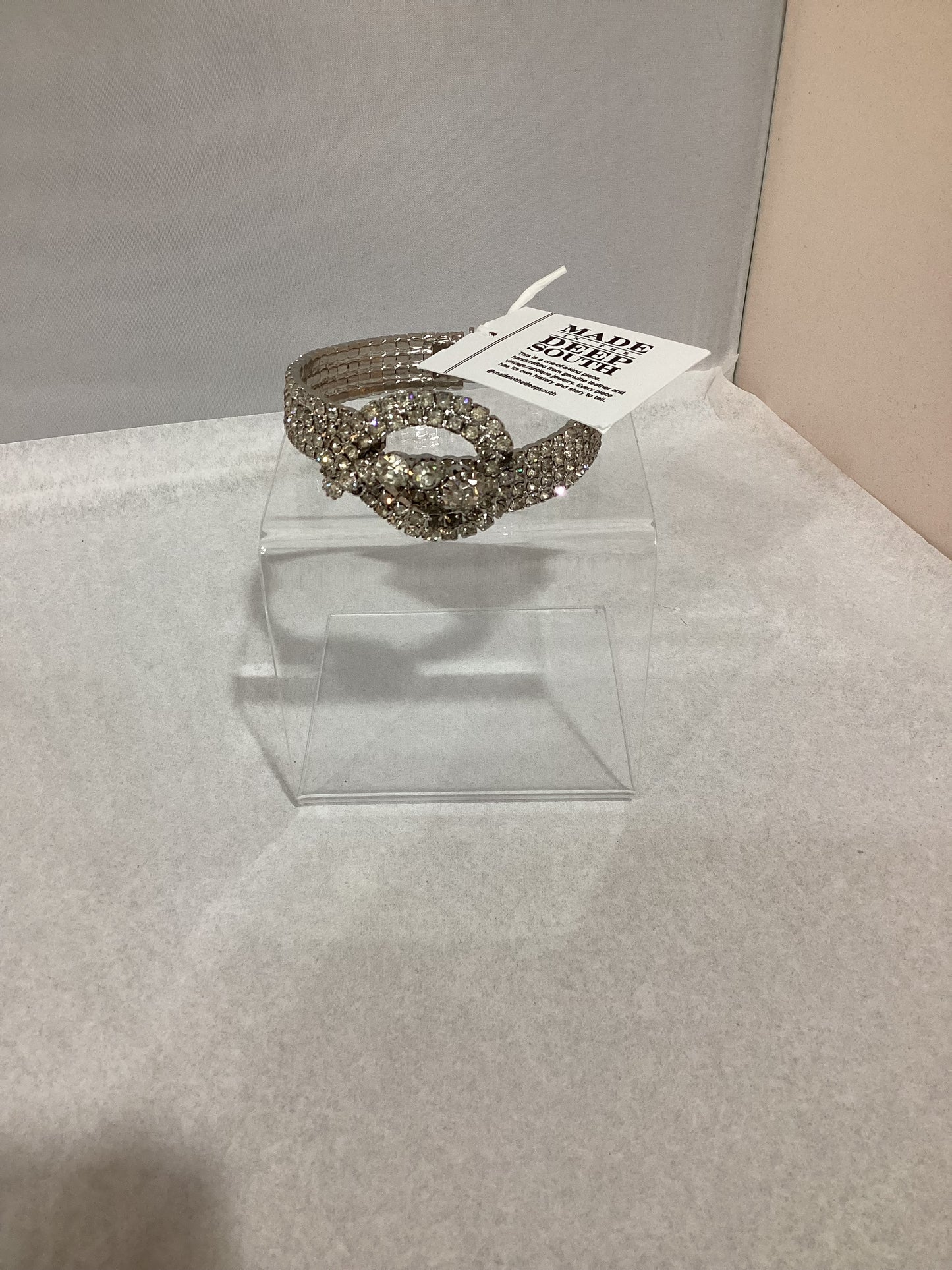 MADE- Hinged Bracelet