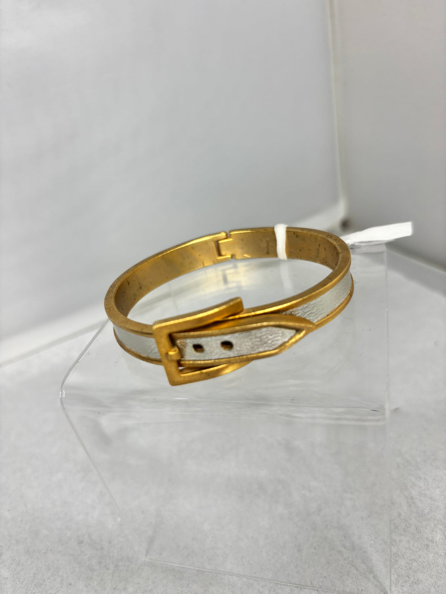 MADE- Hinged Bracelet