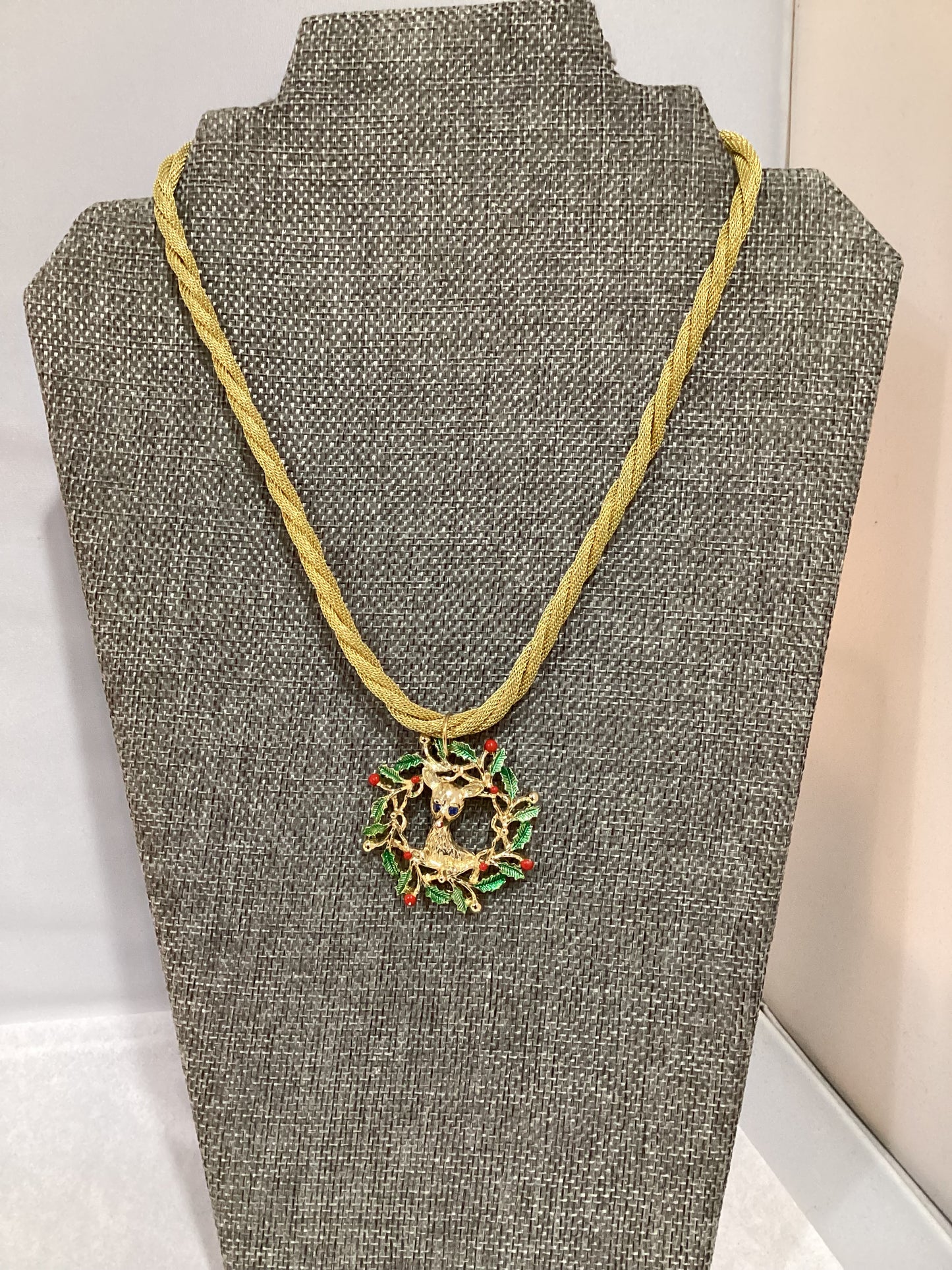 MADE- Wreath & Deer Necklace