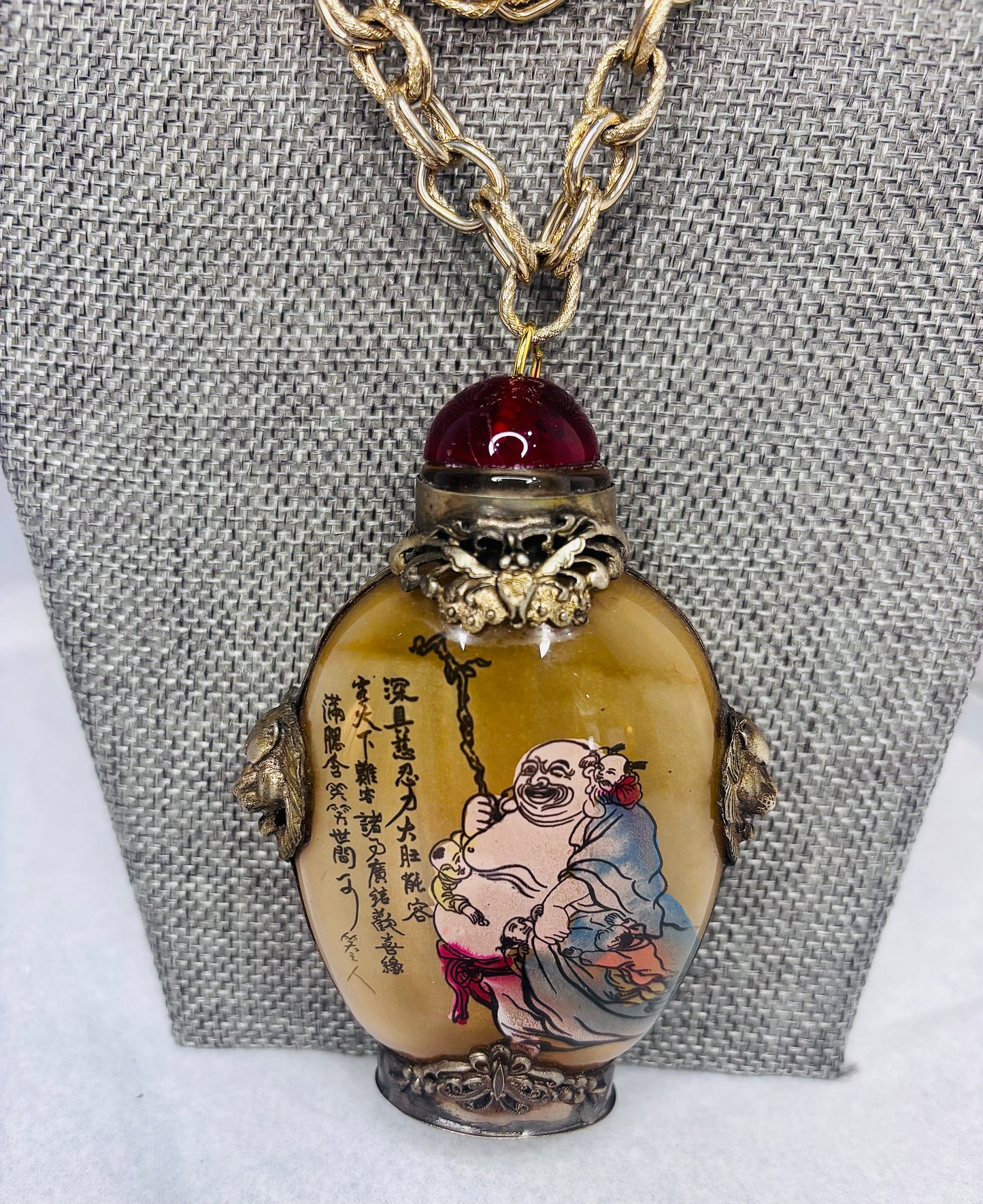 MADE Snuff bottle necklace