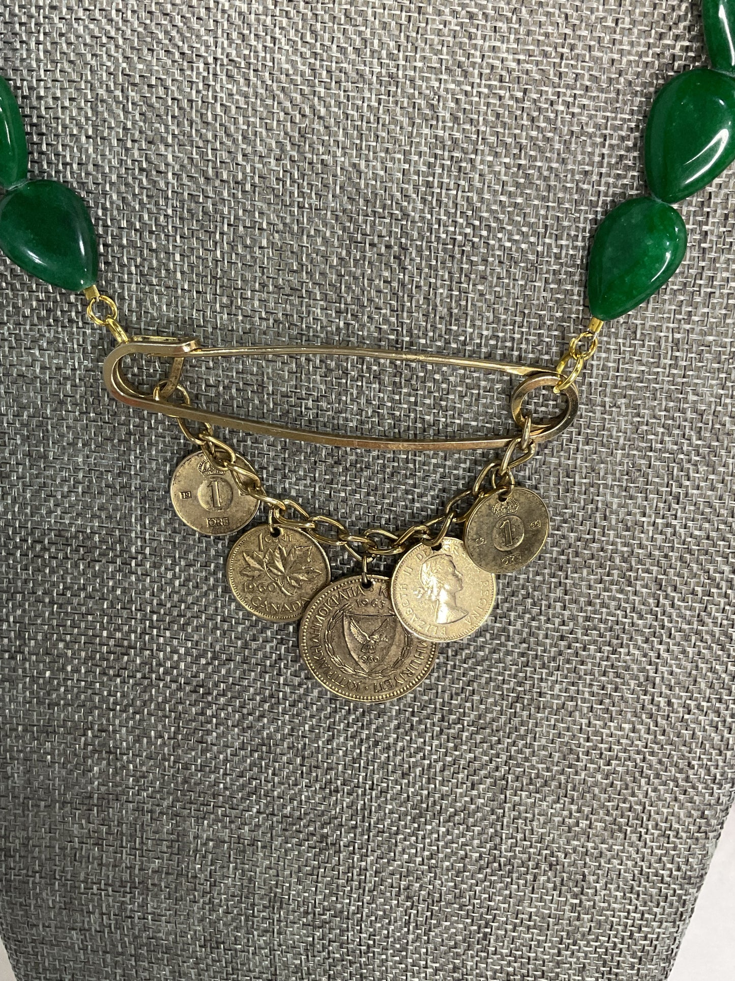 Made 1960s jade necklace