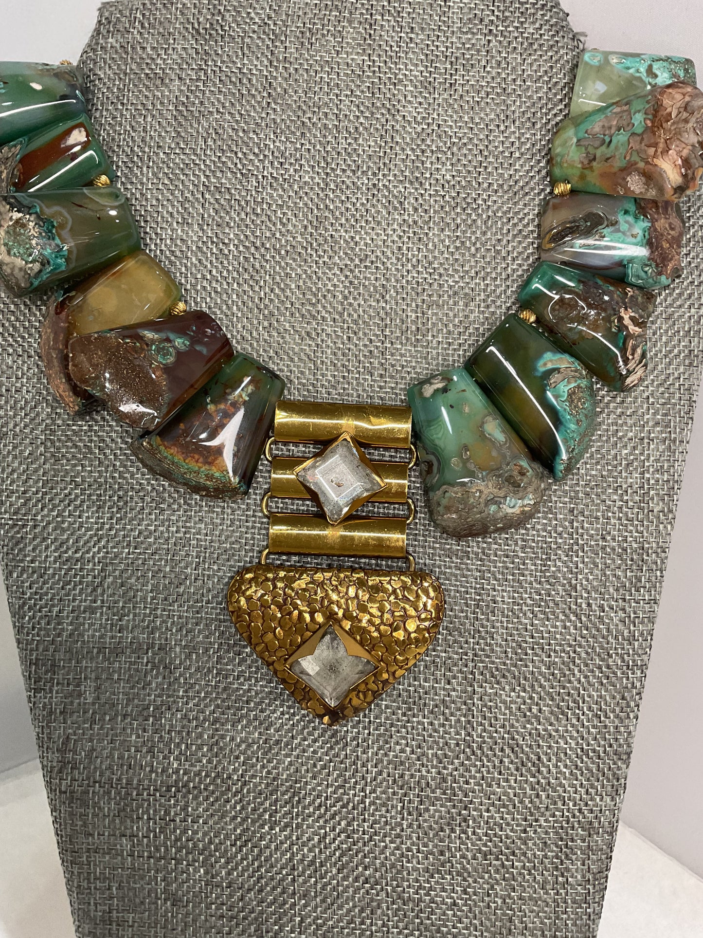 Made 1960s earring necklace