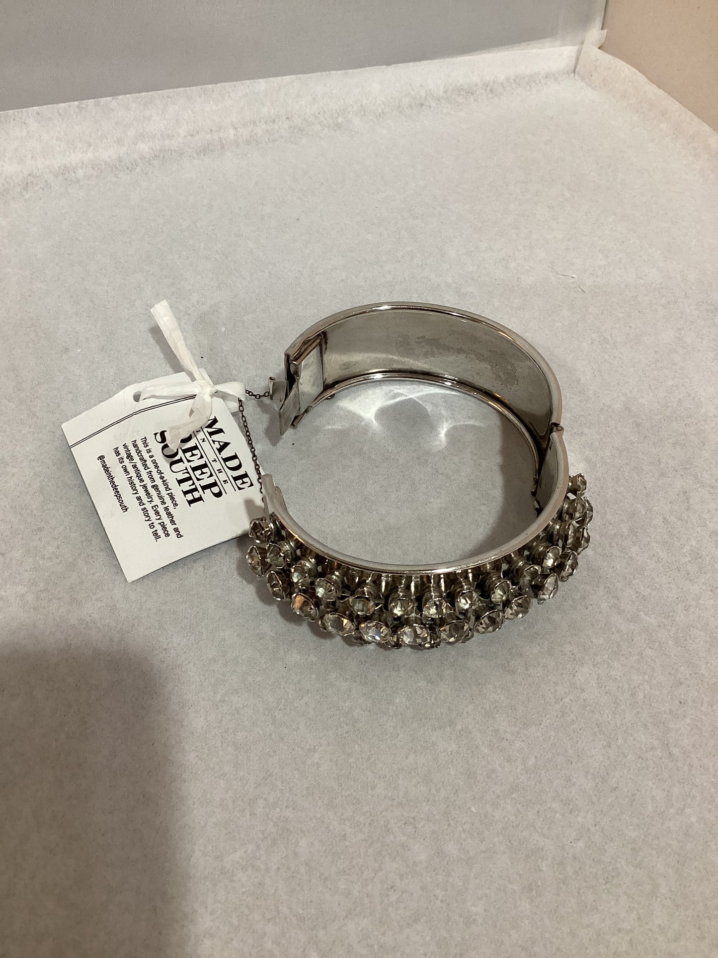 MADE- Hinged Bracelet