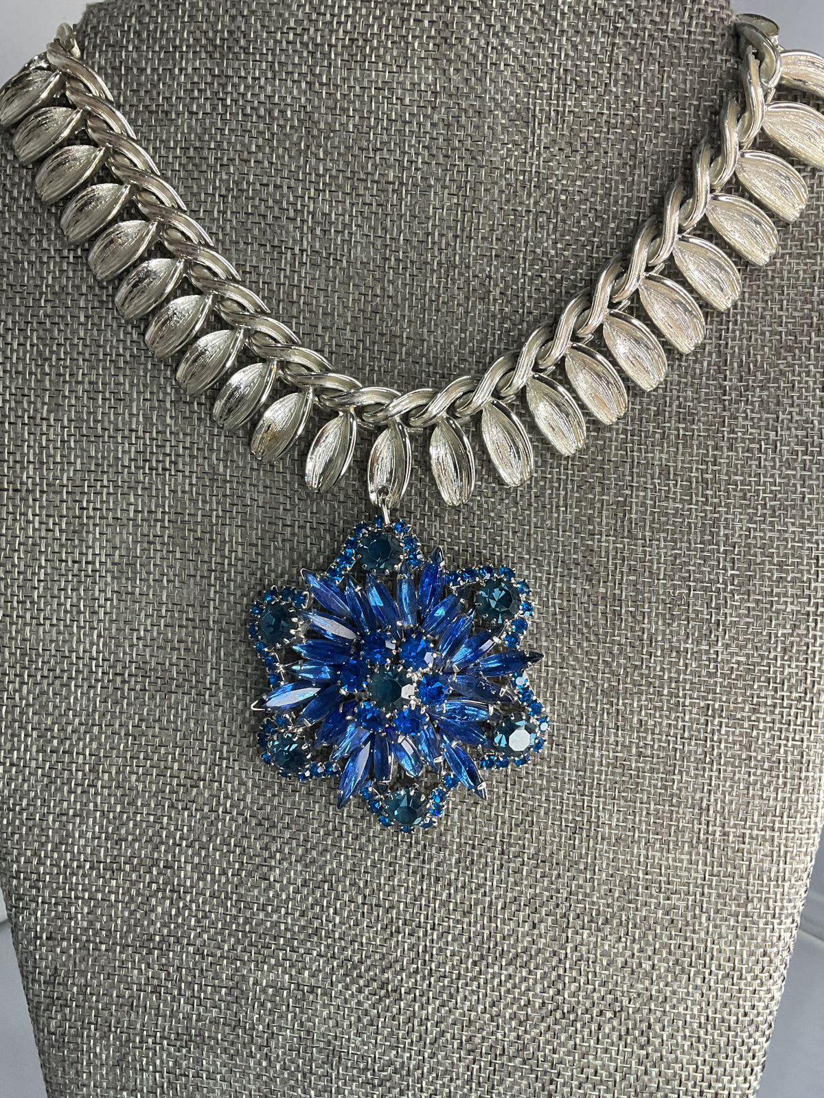 Made Juliana brooch necklace