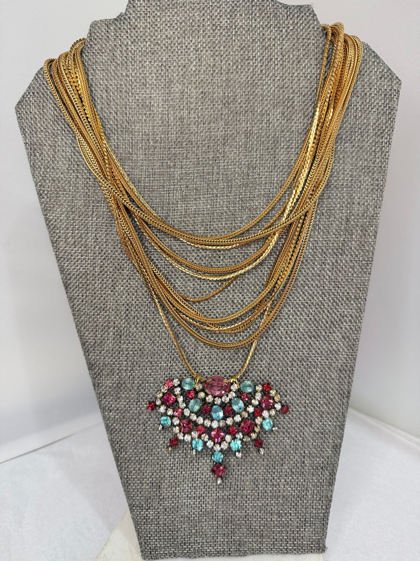 MADE 1800 Brooch necklace