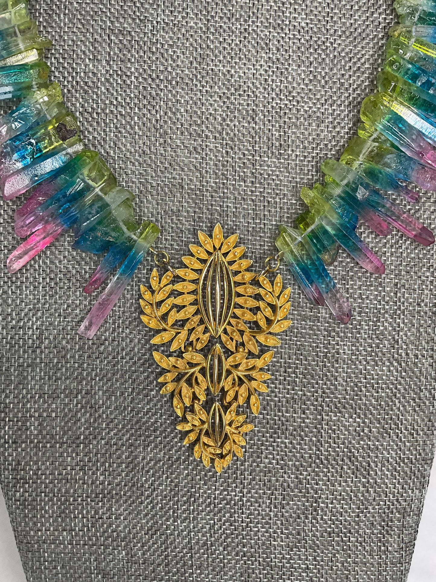 Made 1970s Monet brooch