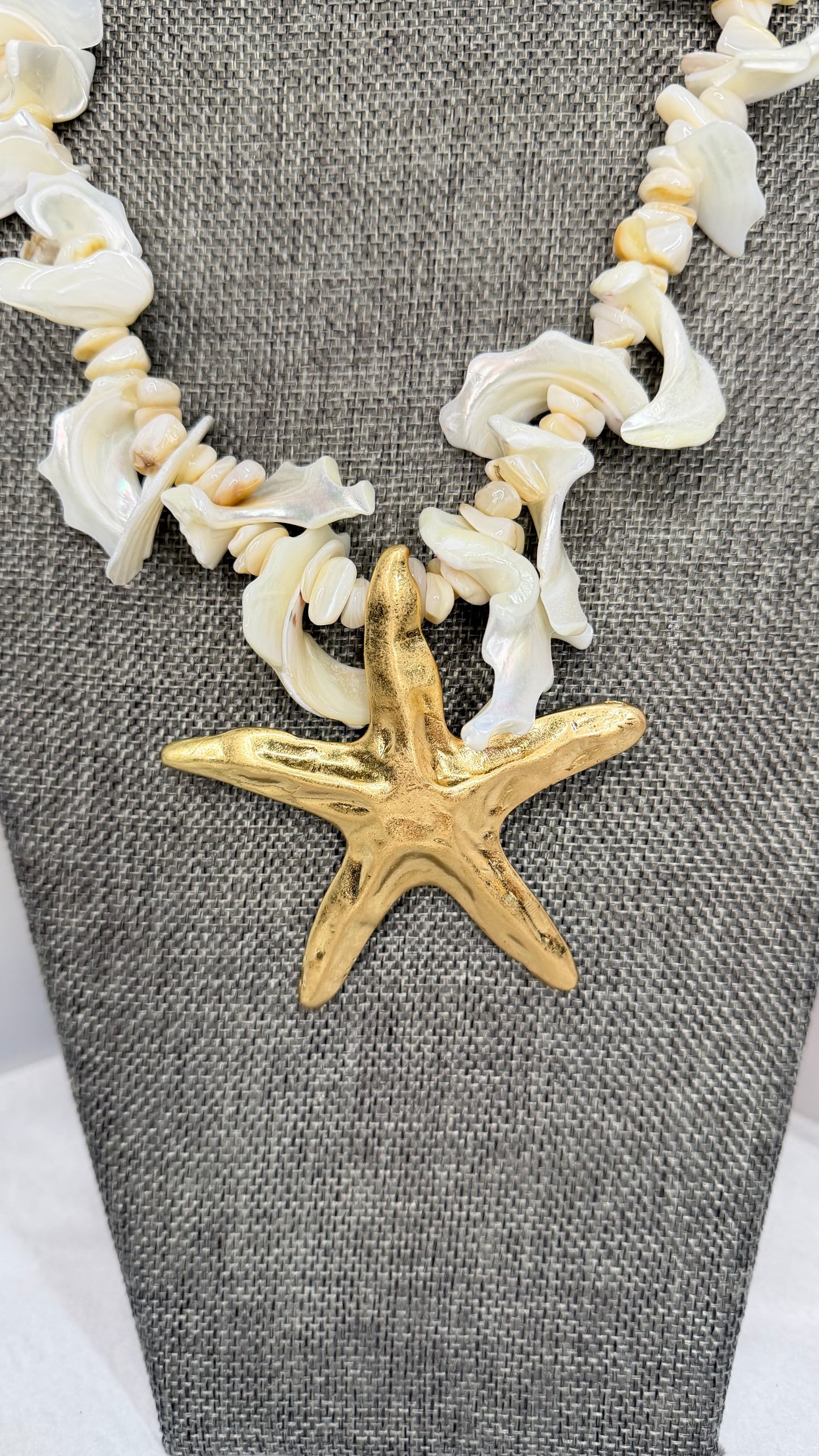 Chunky shell starfish necklace