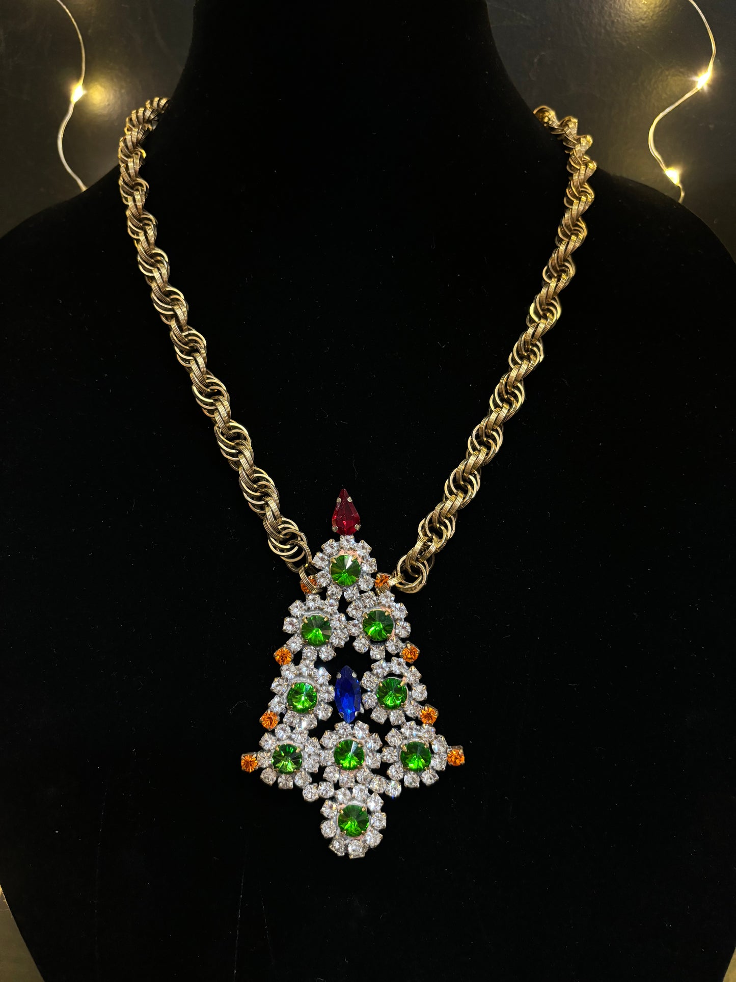 MADE - Fun Christmas Necklace