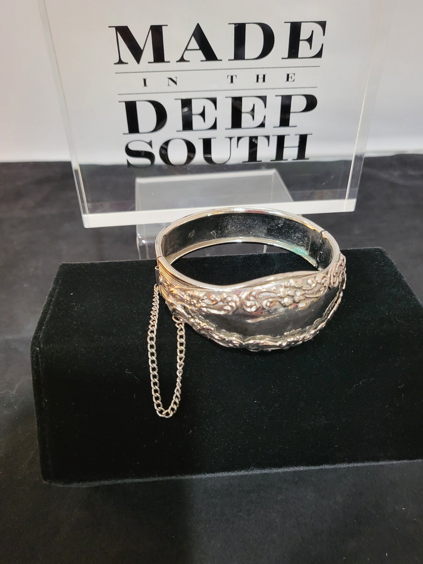 MADE- Silver Hinged Bracelet