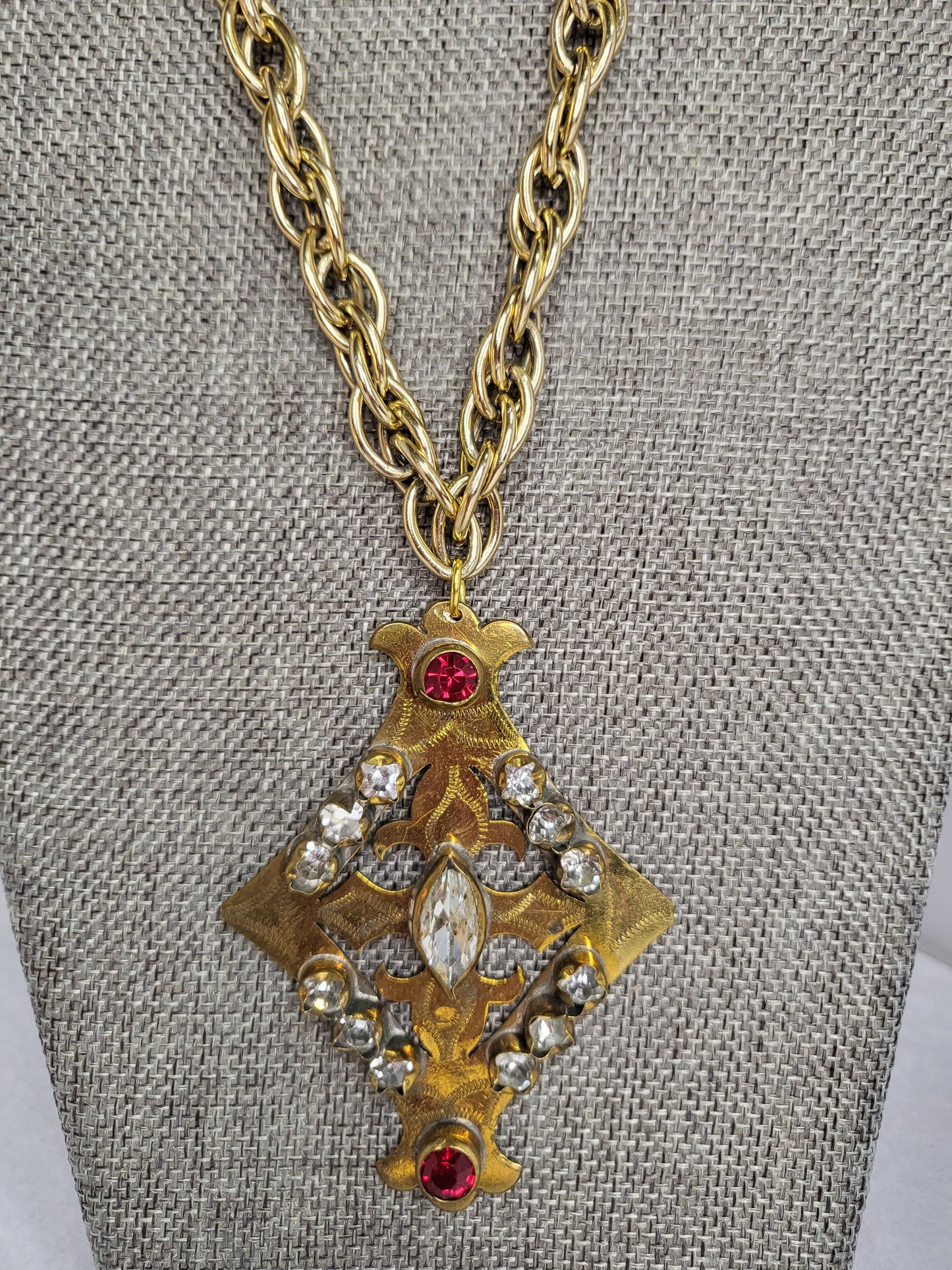 MADE-Germany Pendant Necklace