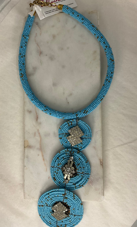 Made blue pendant necklace