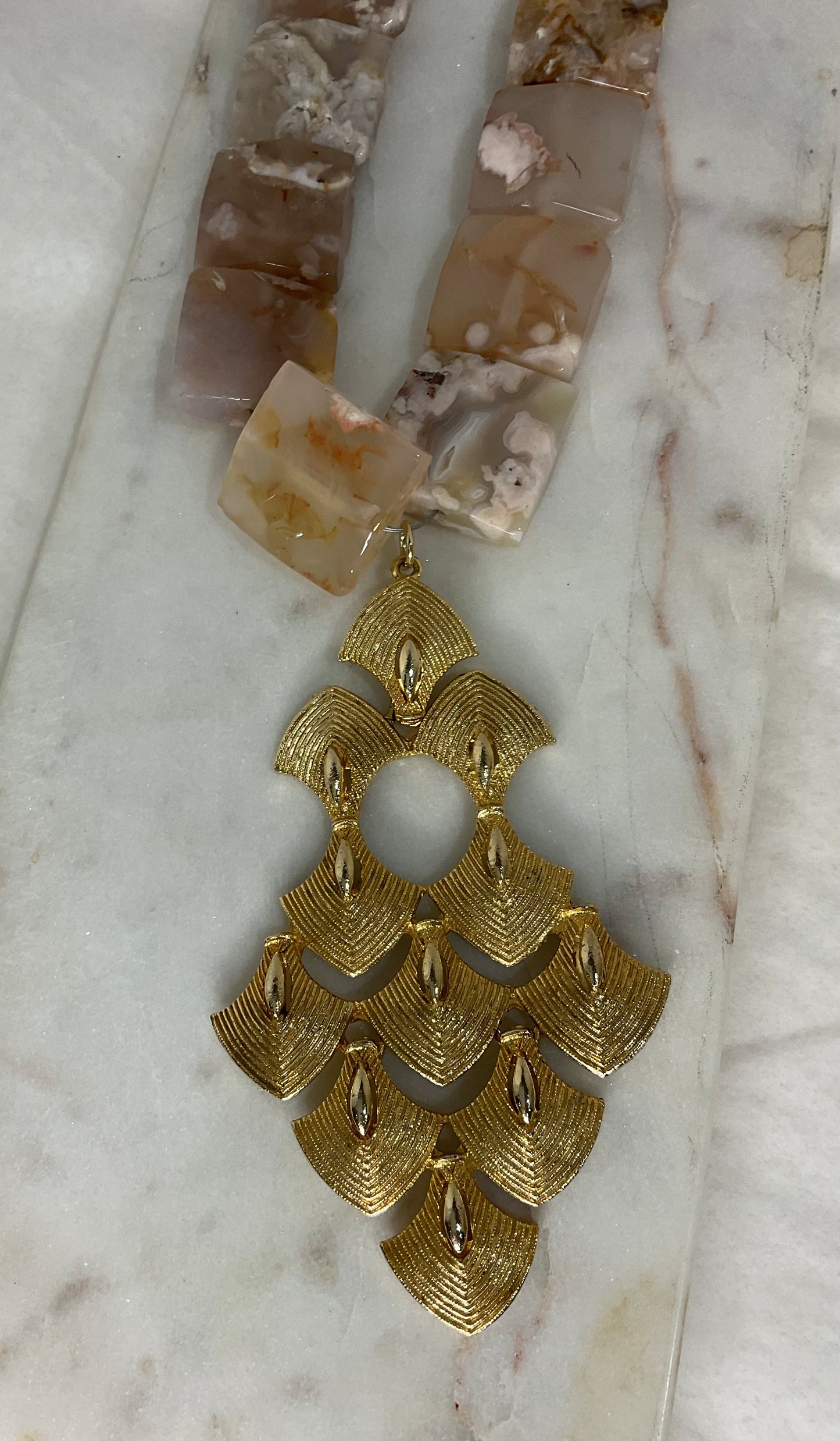 Made 1960s Agate necklace