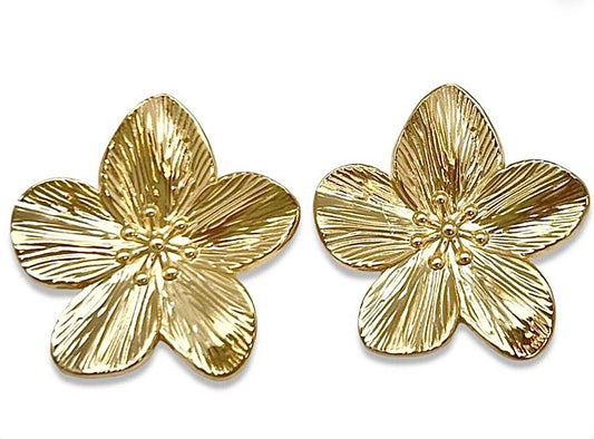 Flower studs