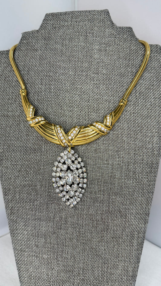 MADE-1950s brooch collar necklace