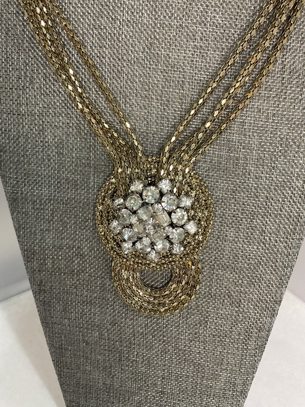 Made 1970s necklace