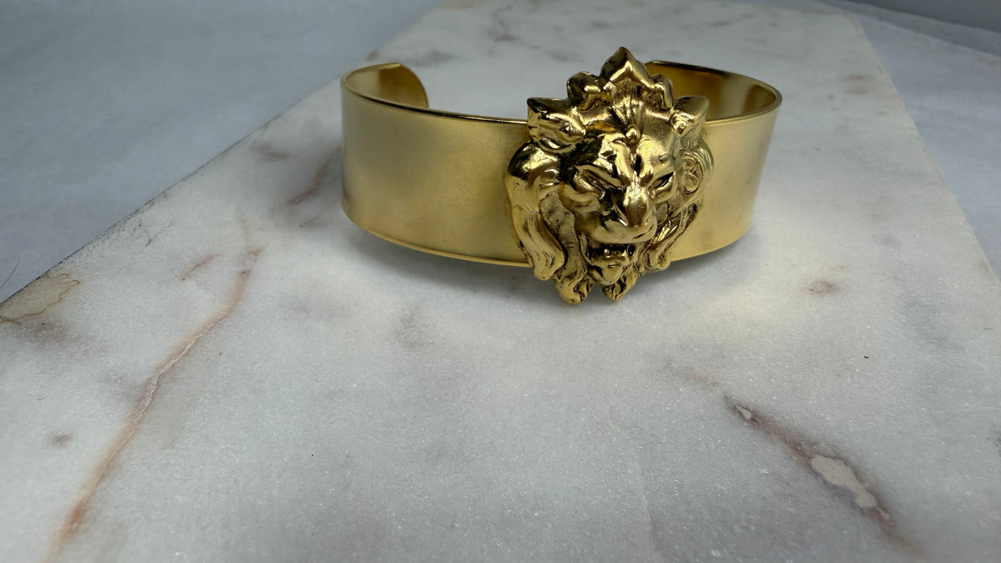 Yochi Lion head cuff (small)