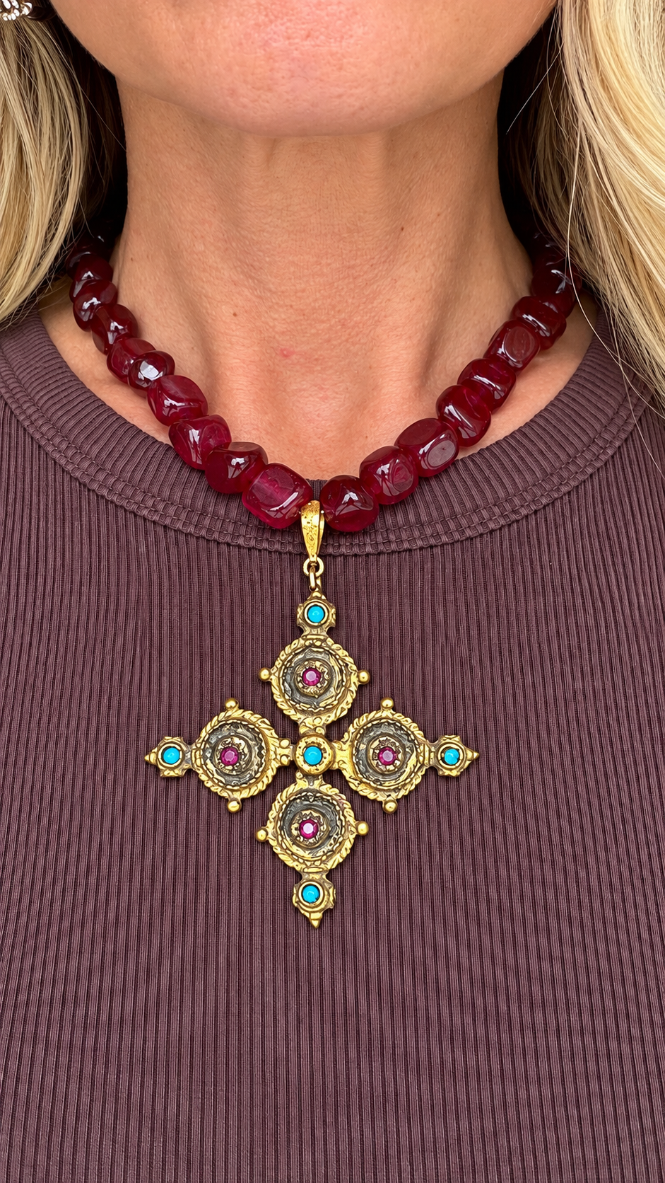Made red jade necklace