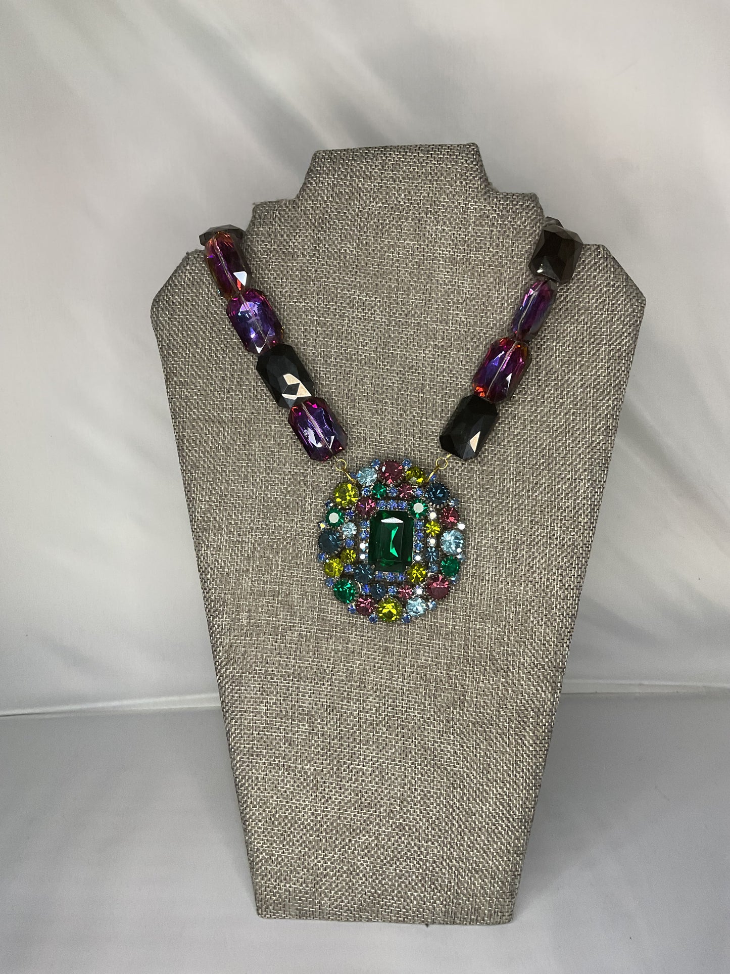 Made 1950s brooch necklace