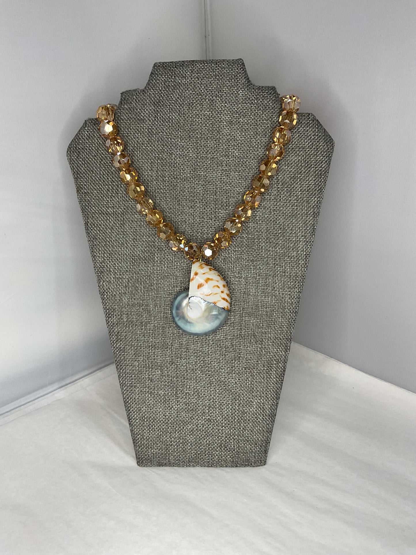Made Shell necklace