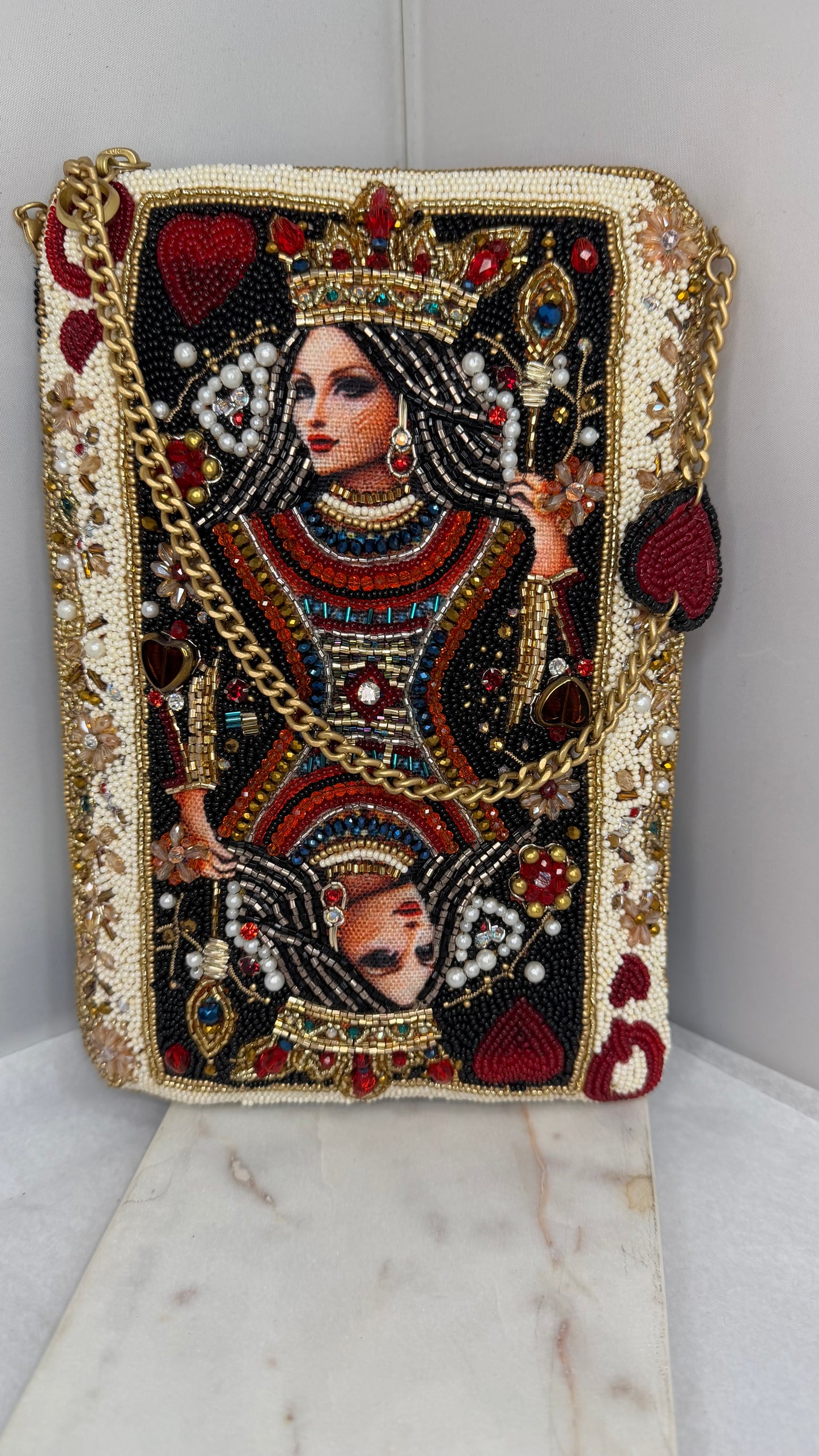 Queen of hearts crossbody