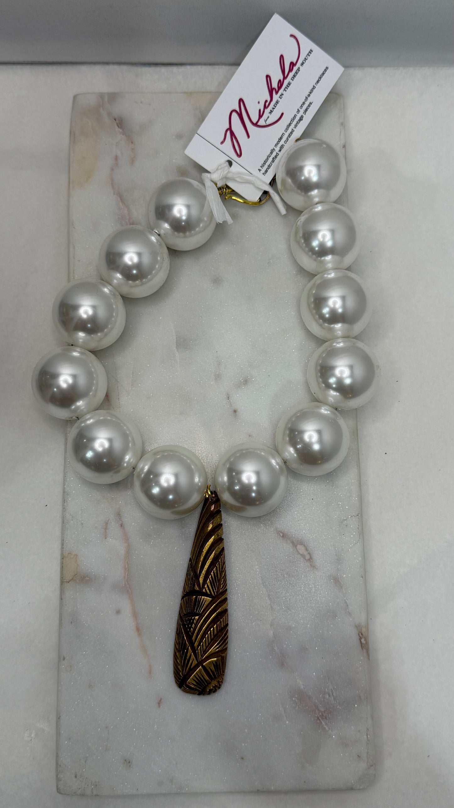 Made- Big Pearl necklace
