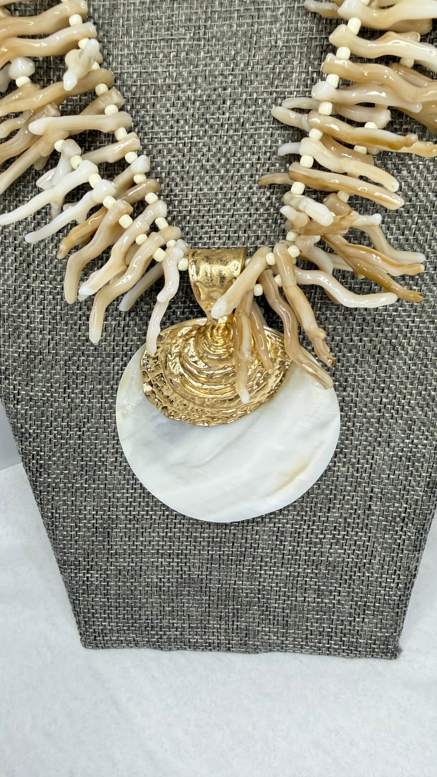 White Coral Branch Necklace￼