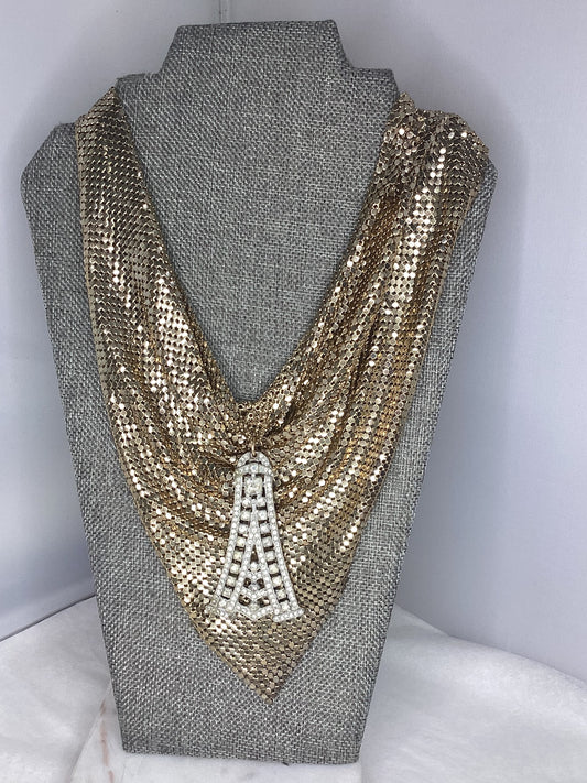 Made gold fringe necklace