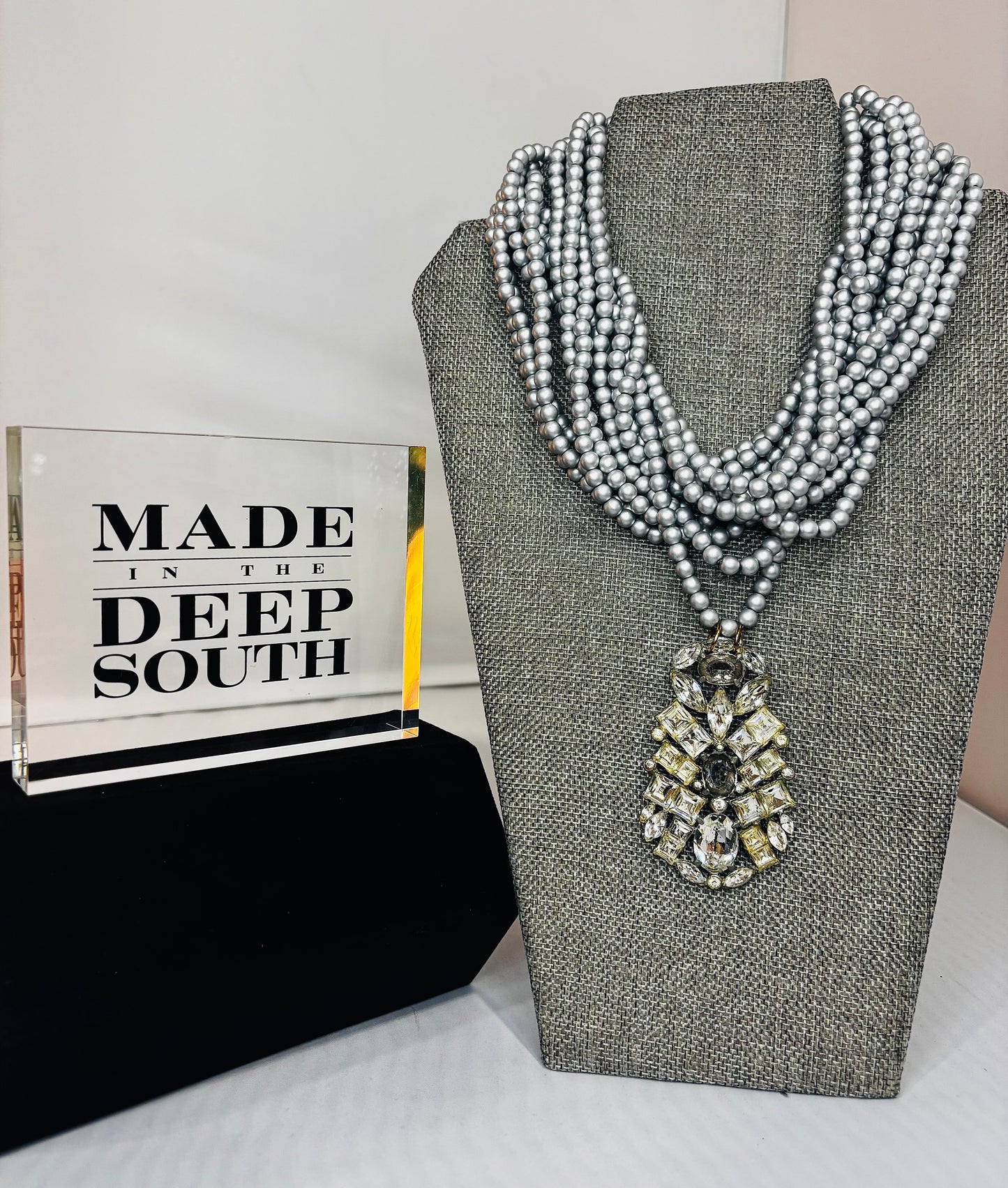 MADE - Pearl Choker with 1930’s Dress Clip