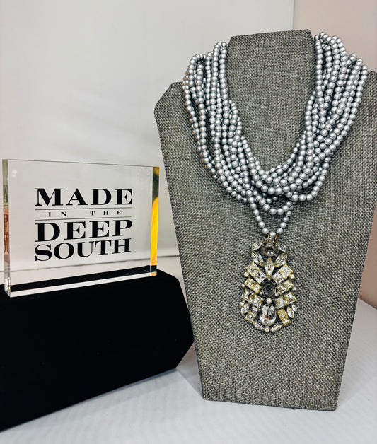 MADE - Pearl Choker with 1930’s Dress Clip