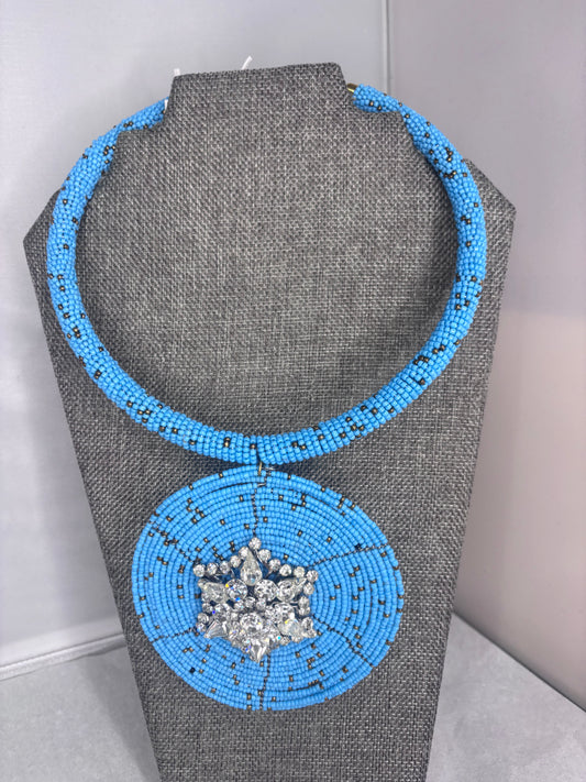 MADE-1950's Brooch Blue Necklace