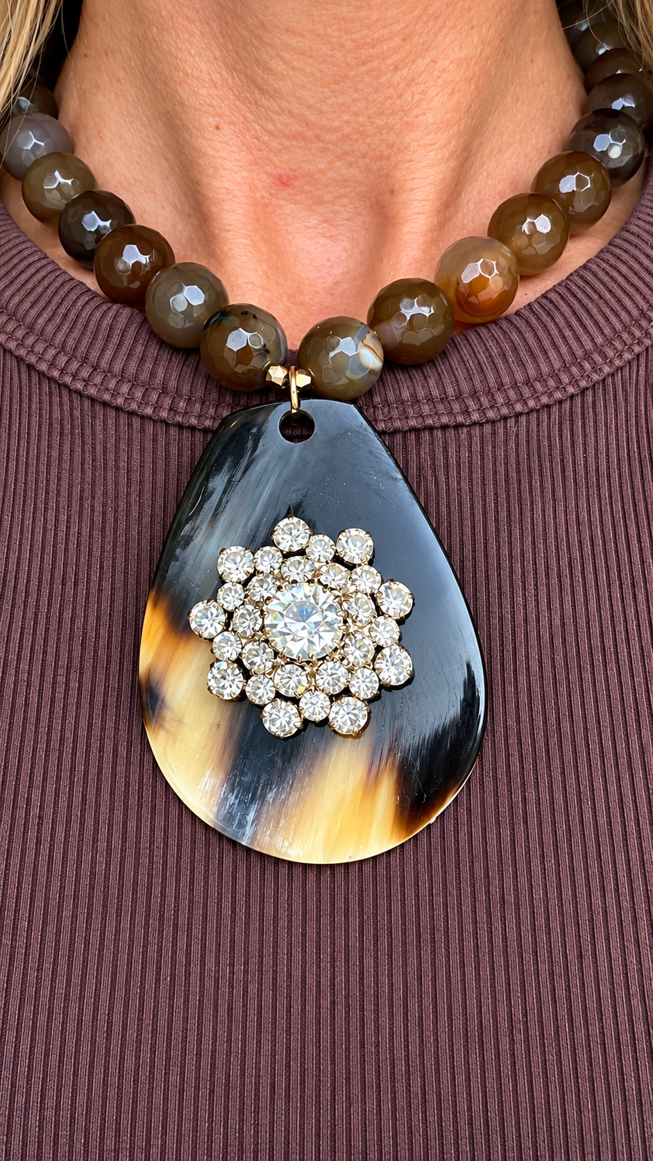 Made 1960s horn pendant necklace