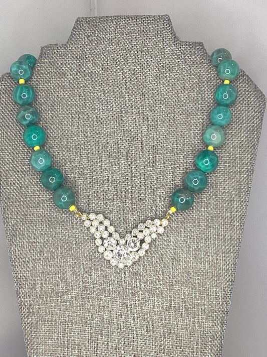 Made- agate bead necklace