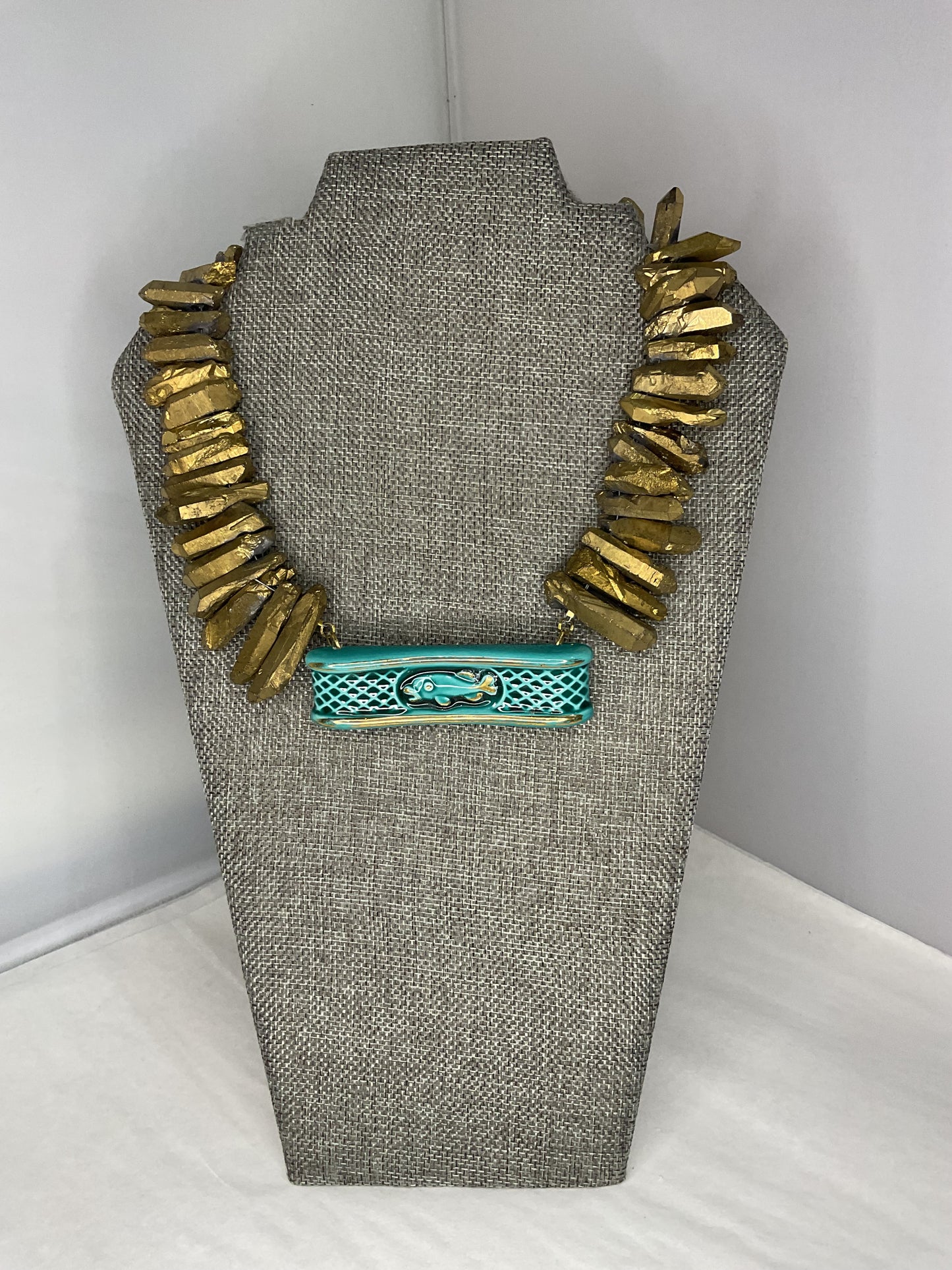 Made 1970s quartz’s necklace
