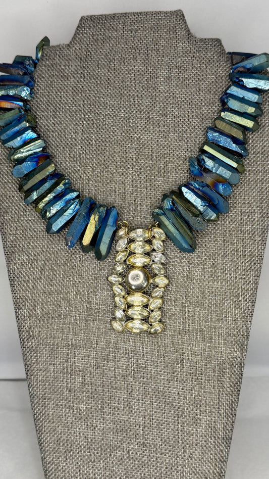 Made- Fur clip Quartz necklace