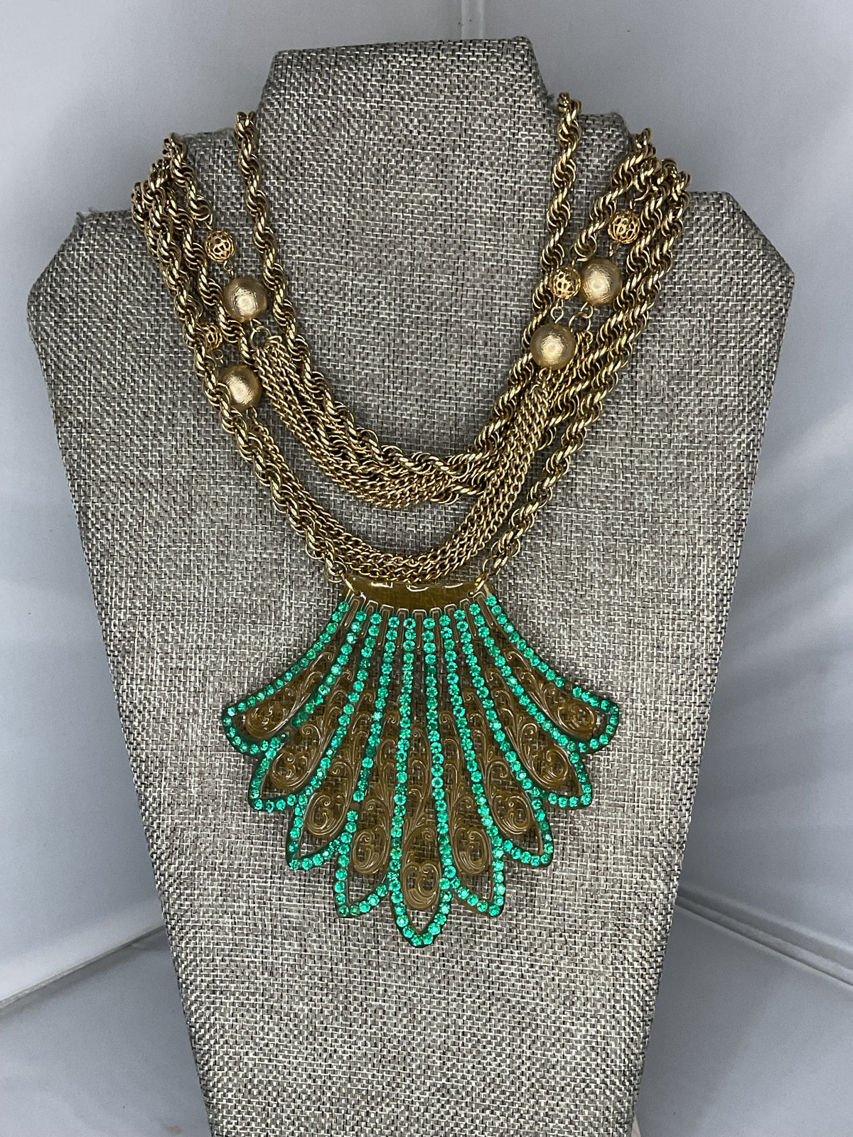 Made tiara necklace