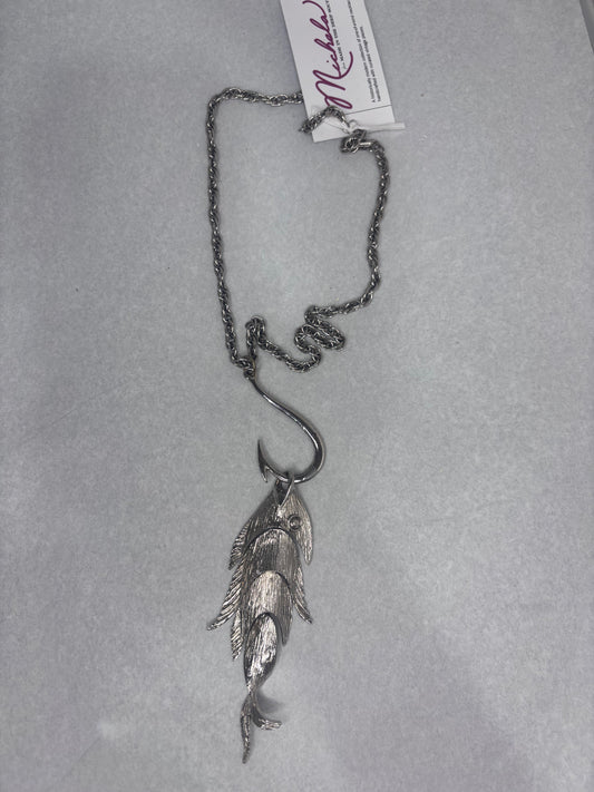 MADE-Fish Hook Necklace
