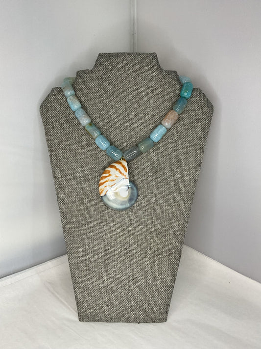 Made Shell necklace
