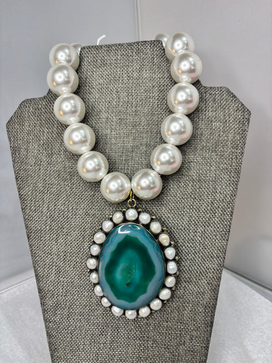 MADE- Agate & Pearl Necklace