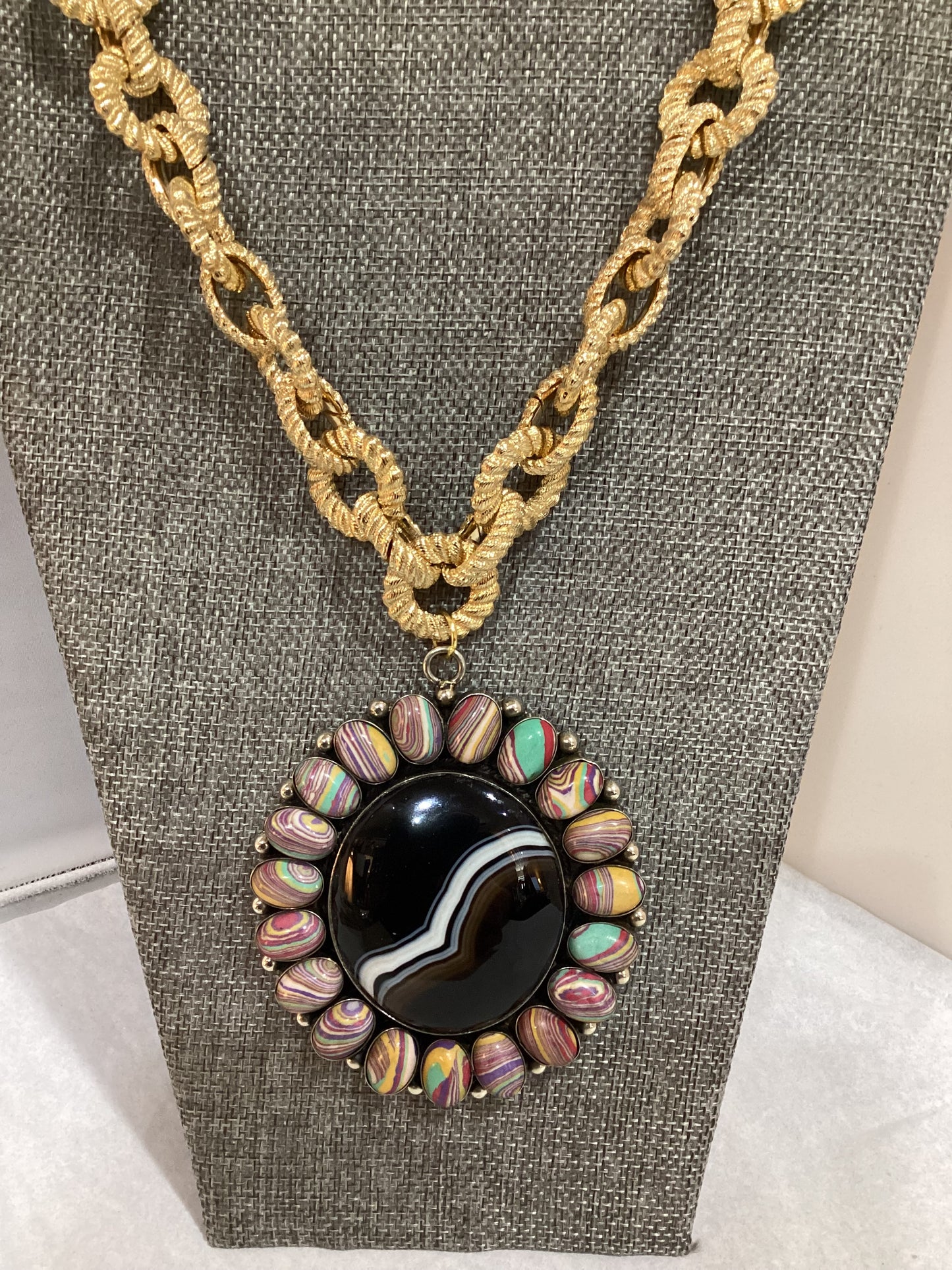 MADE- Agate & Rope Twist Necklace