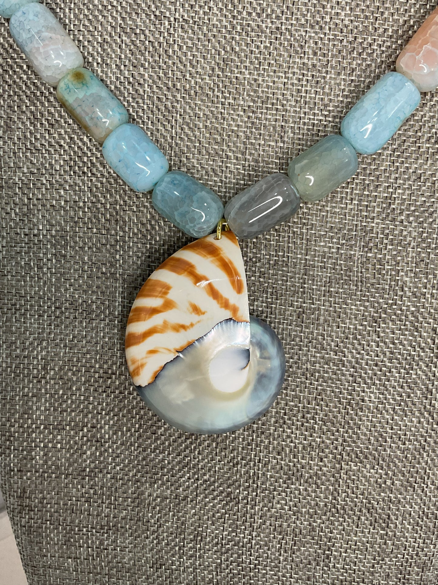 Made Shell necklace