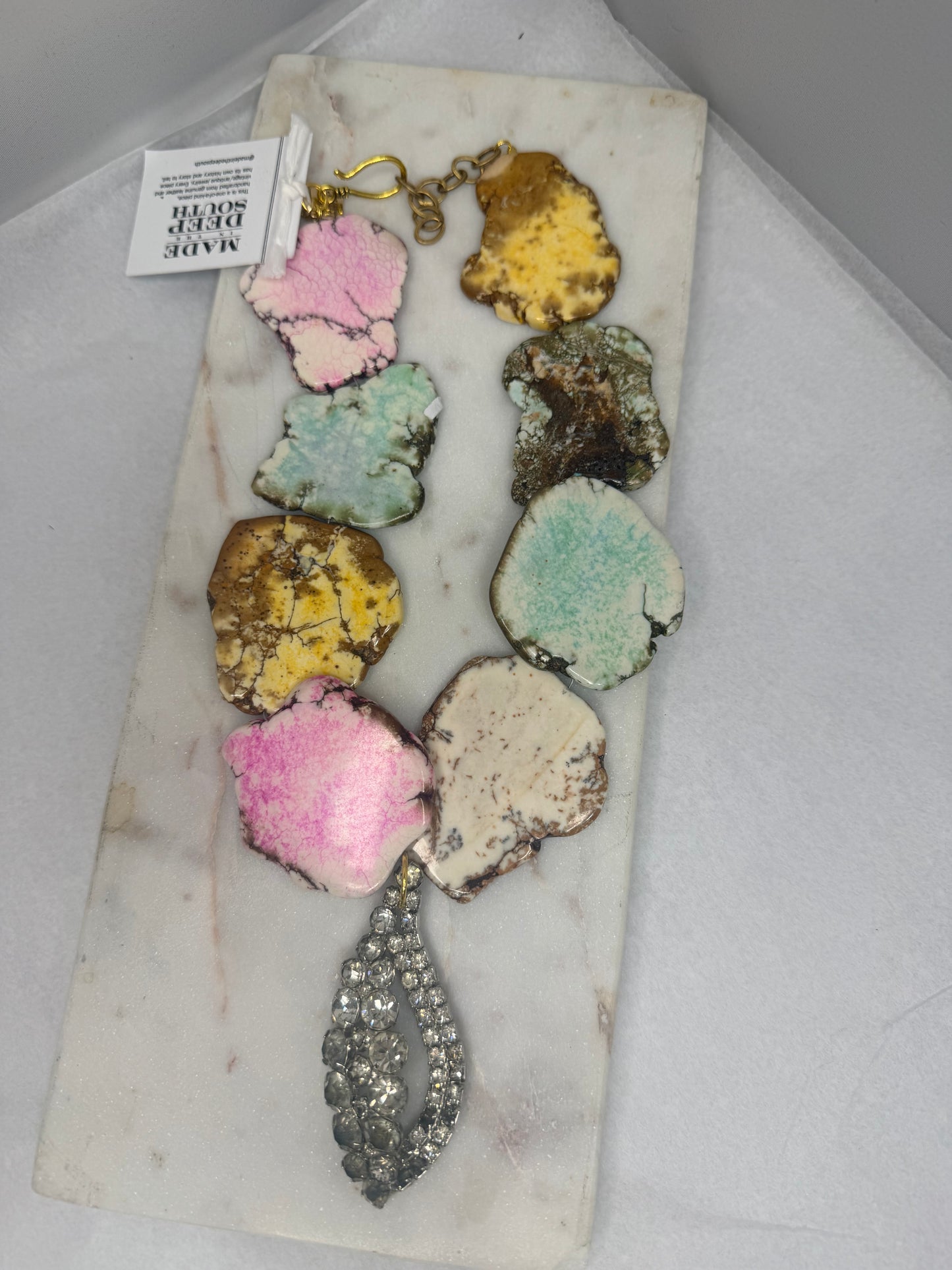 Made 1940s howlite necklace