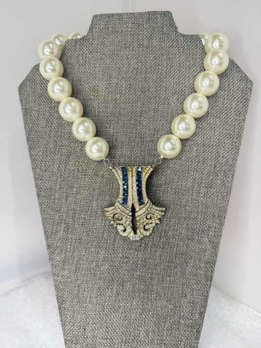 Made shoe clip necklace