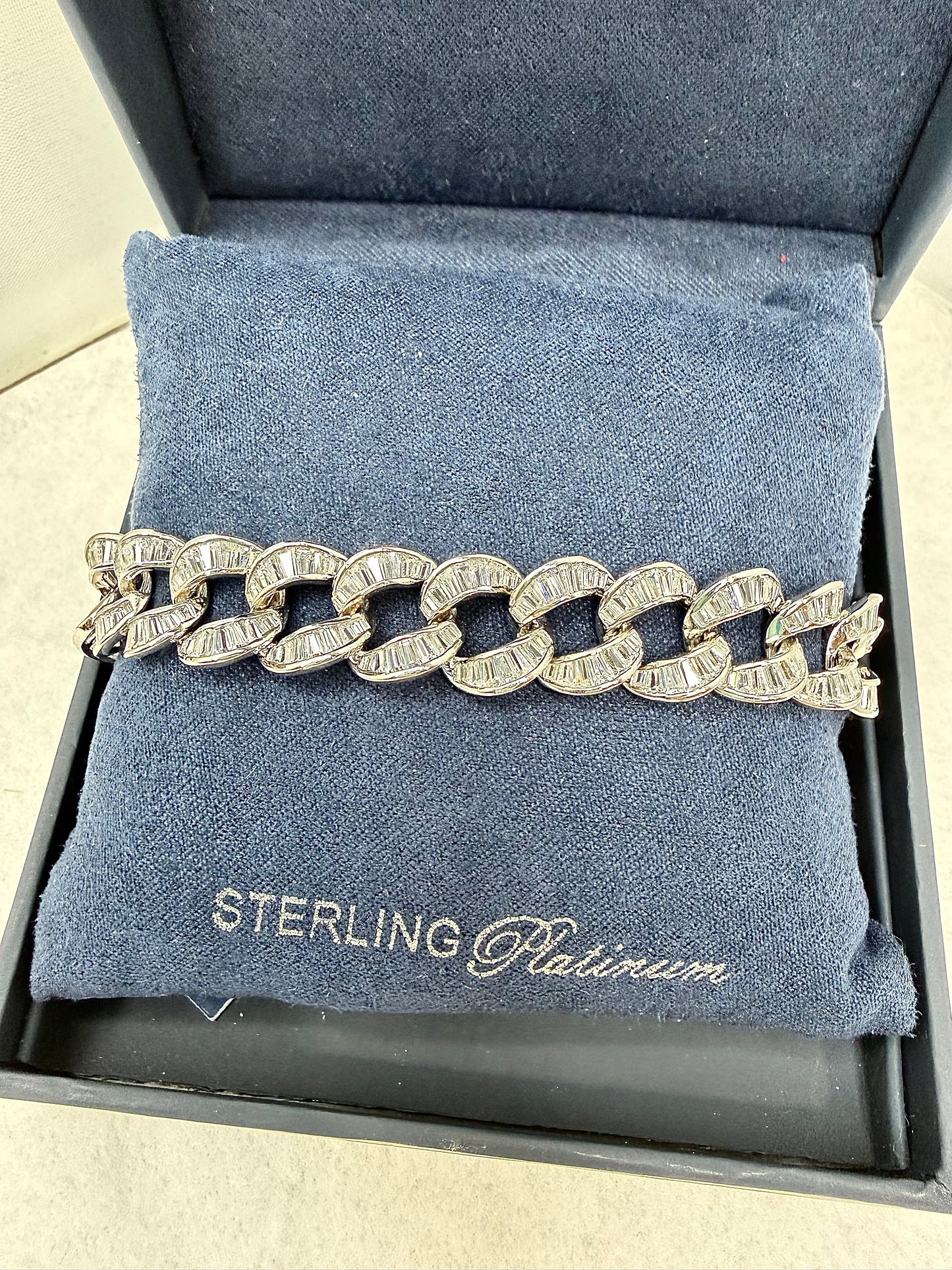 Crislu Sterling platinum Link bracelet