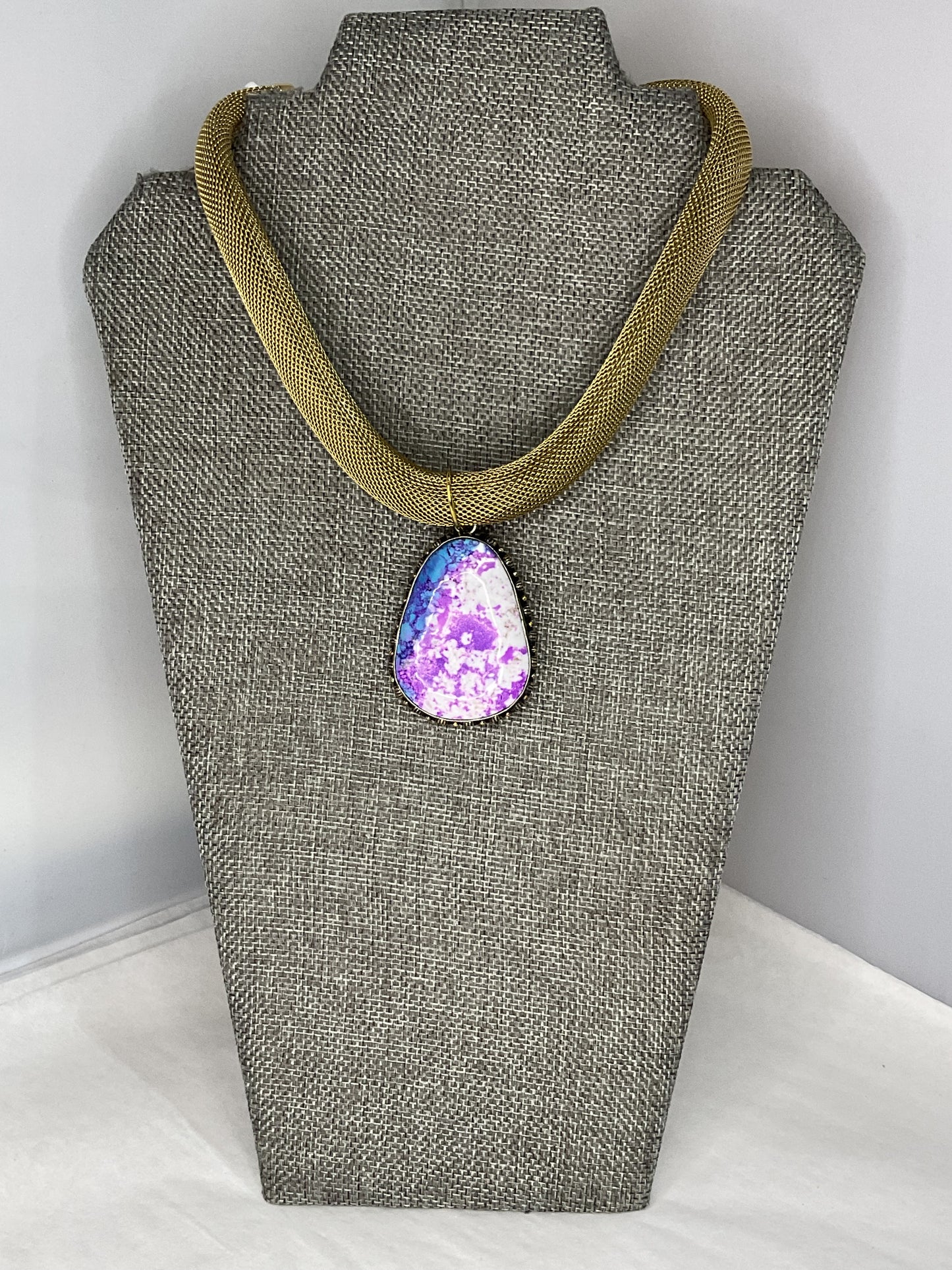 Made Paris mesh necklace