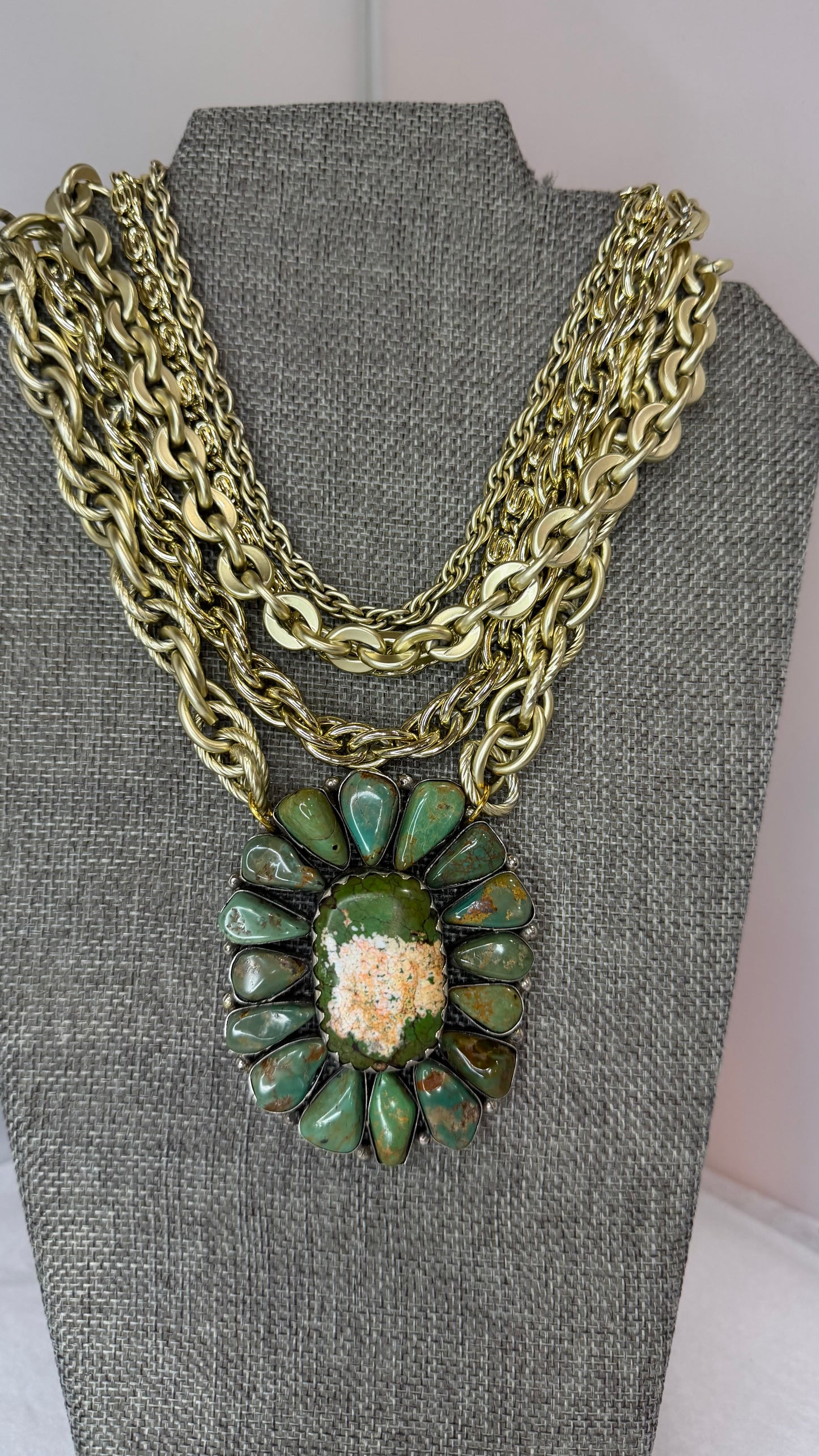 Made agate necklace